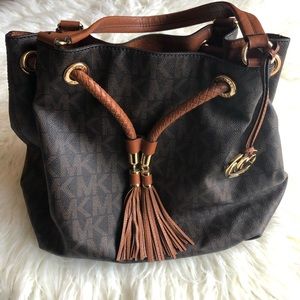 Micheal Kors jet set large fringe tassel tote.